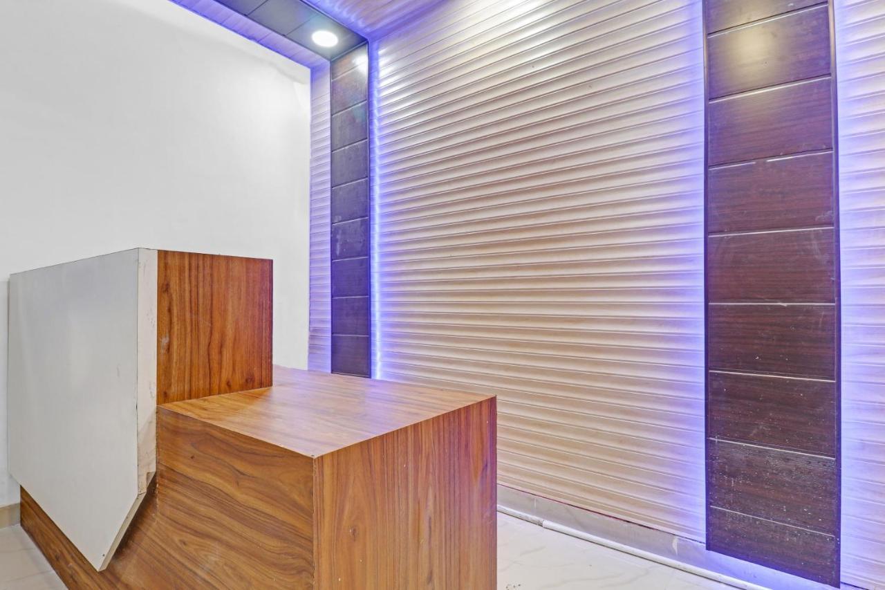 Collection O Pearl Inn Guest House Гваліор Екстер'єр фото