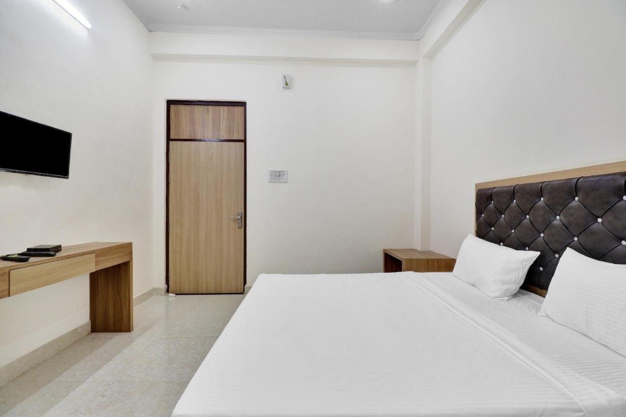 Collection O Pearl Inn Guest House Гваліор Екстер'єр фото