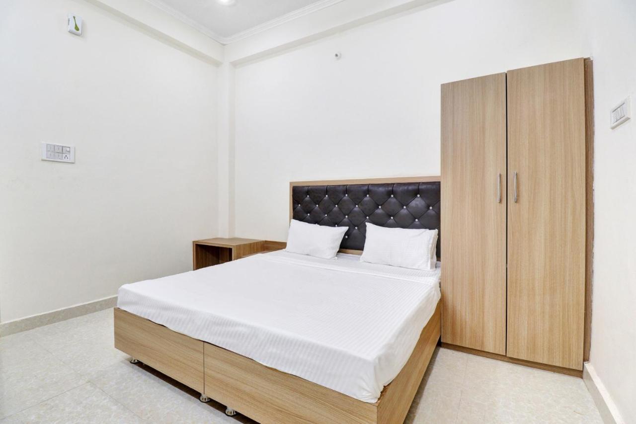 Collection O Pearl Inn Guest House Гваліор Екстер'єр фото