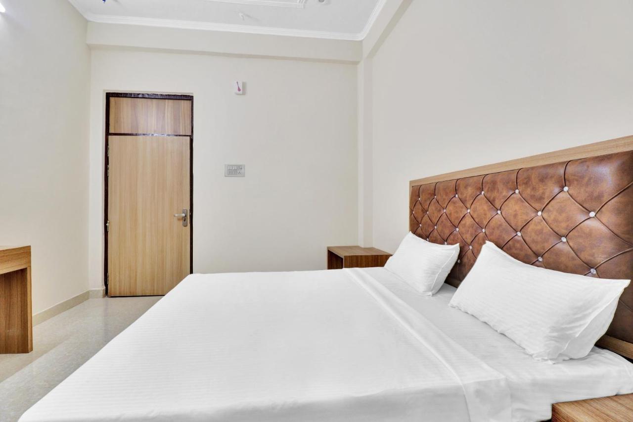 Collection O Pearl Inn Guest House Гваліор Екстер'єр фото