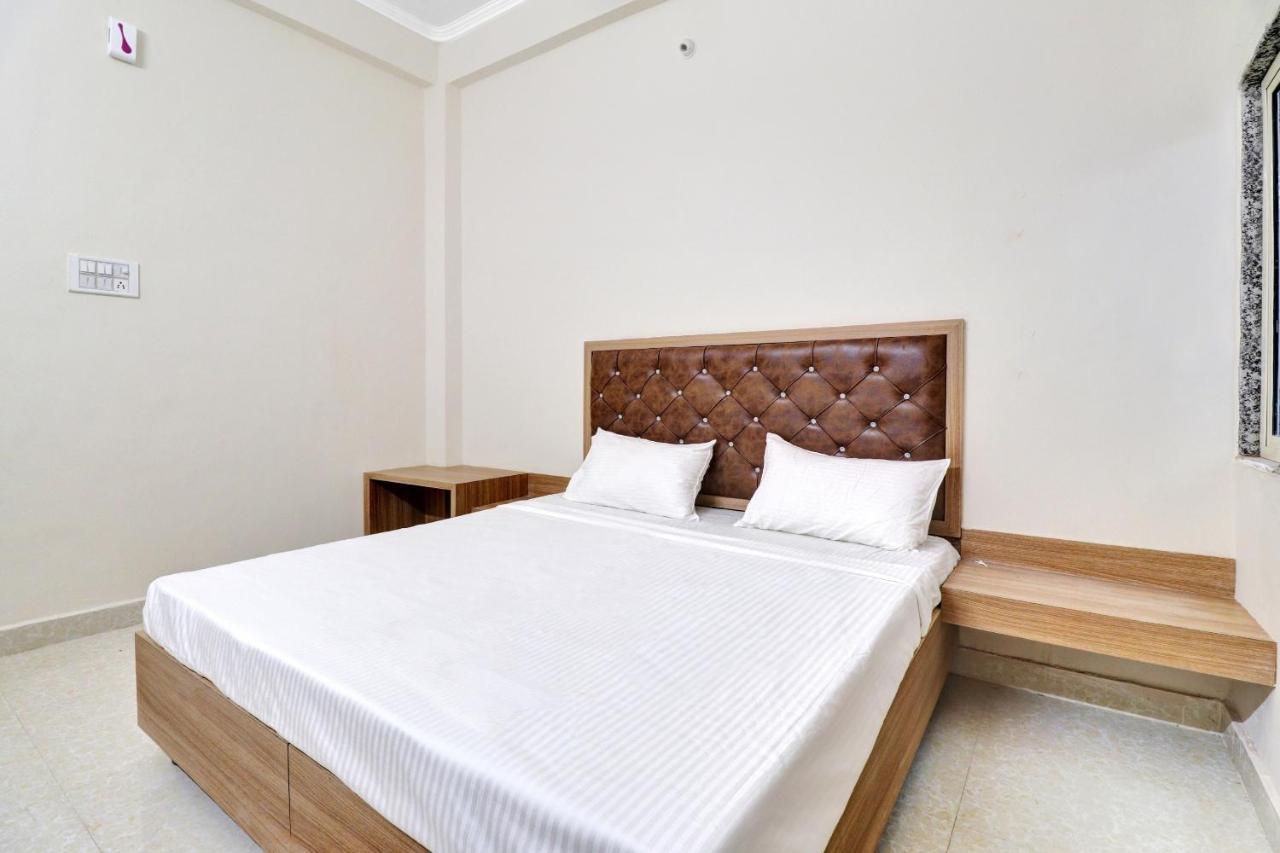 Collection O Pearl Inn Guest House Гваліор Екстер'єр фото